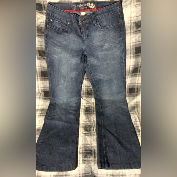 Women’s refuge flared low rise blue jeans size 7 - Picture 3 of 4